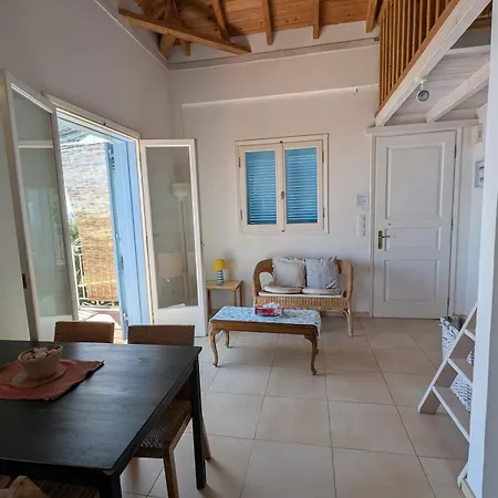 Апартаменты Loft With Sea View