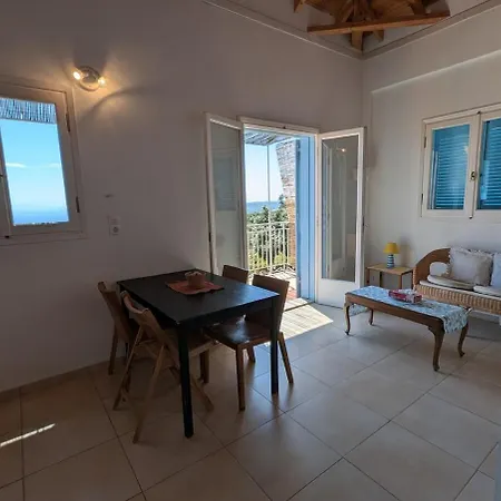 Loft With Sea View Апартаменты *