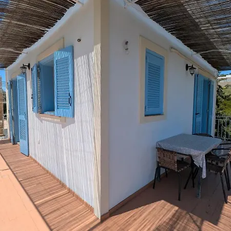 Loft With Sea View Апартаменты Храни