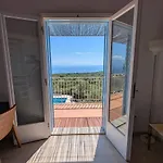 Loft With Sea View Daire Chranoi