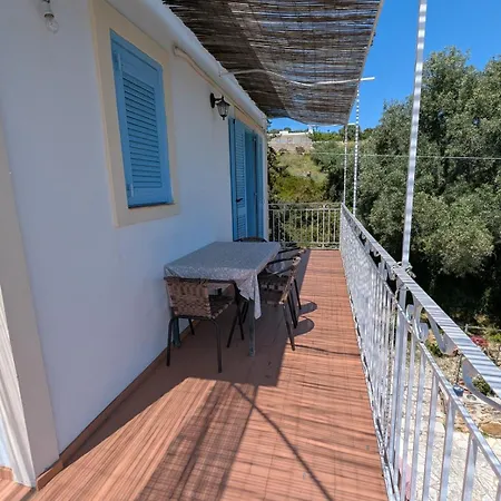 Loft With Sea View 아파트 *